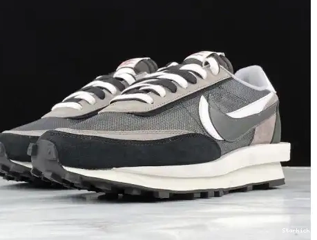 LD White BV0073-001 Waffle Anthracite Sacai Nike Black 0515